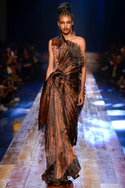 Look 38